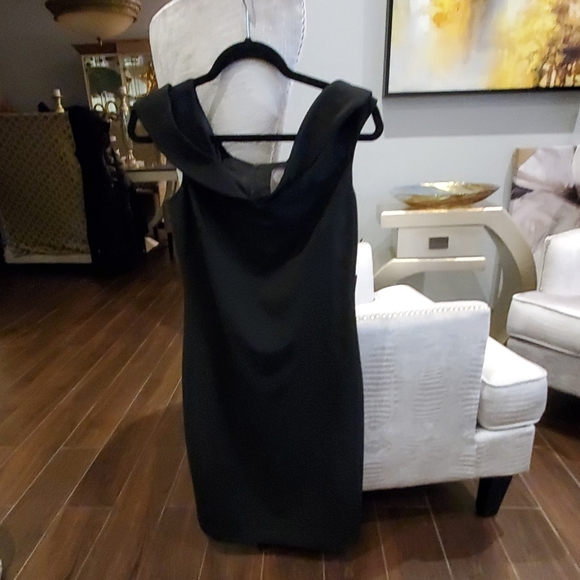 VINCE CAMUTO BLACK OF THE SHOULDER DRESS - Picture 6 of 7